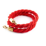 Flätat rött band till entréstolpe